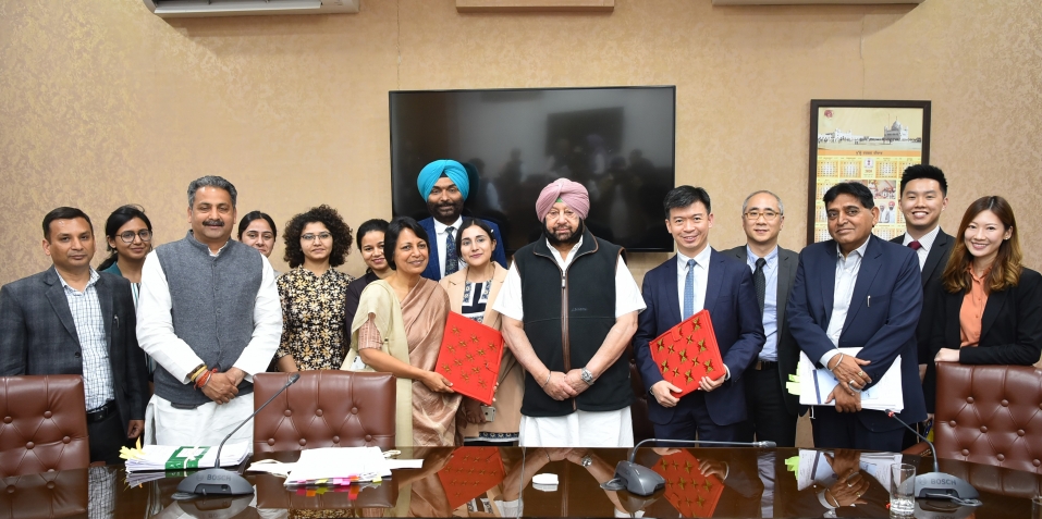 पंजाब सरकार द्वारा लीडरशिप ट्रेनिंग सम्बन्धी सिंगापुर के सी.आई.जी.( Chandler Institute of Governance (CIG) के साथ समझौता सहीबद्ध